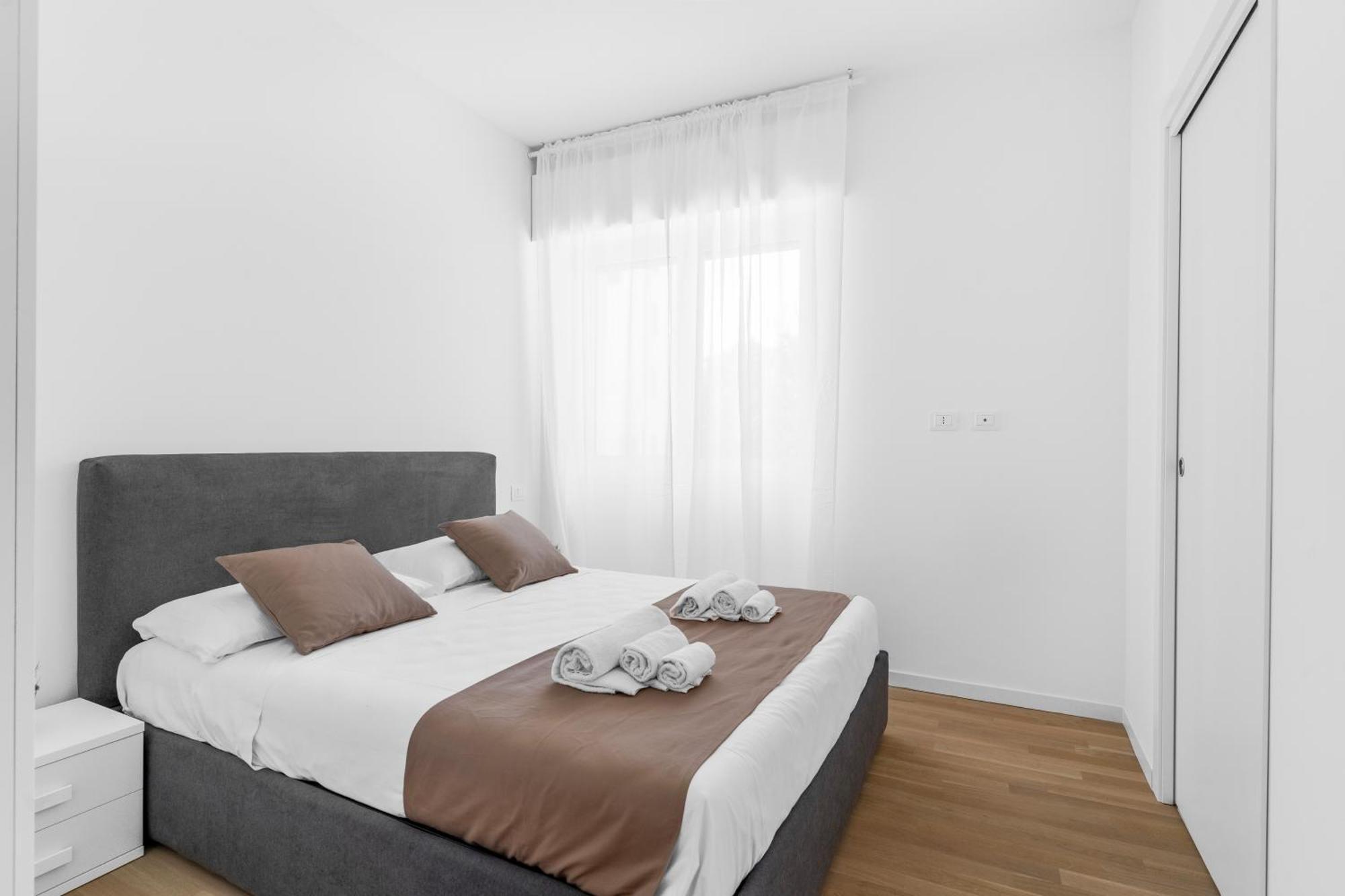 Mi Casa - Appartamento In Ponte Nuovo Milão Exterior foto
