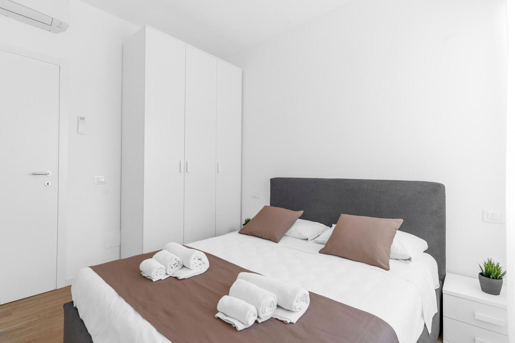 Mi Casa - Appartamento In Ponte Nuovo Milão Exterior foto