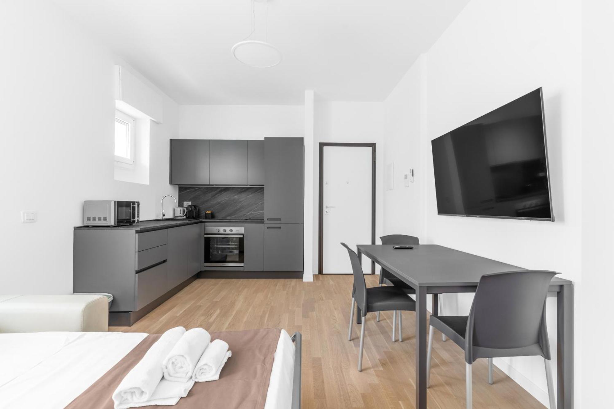 Mi Casa - Appartamento In Ponte Nuovo Milão Exterior foto