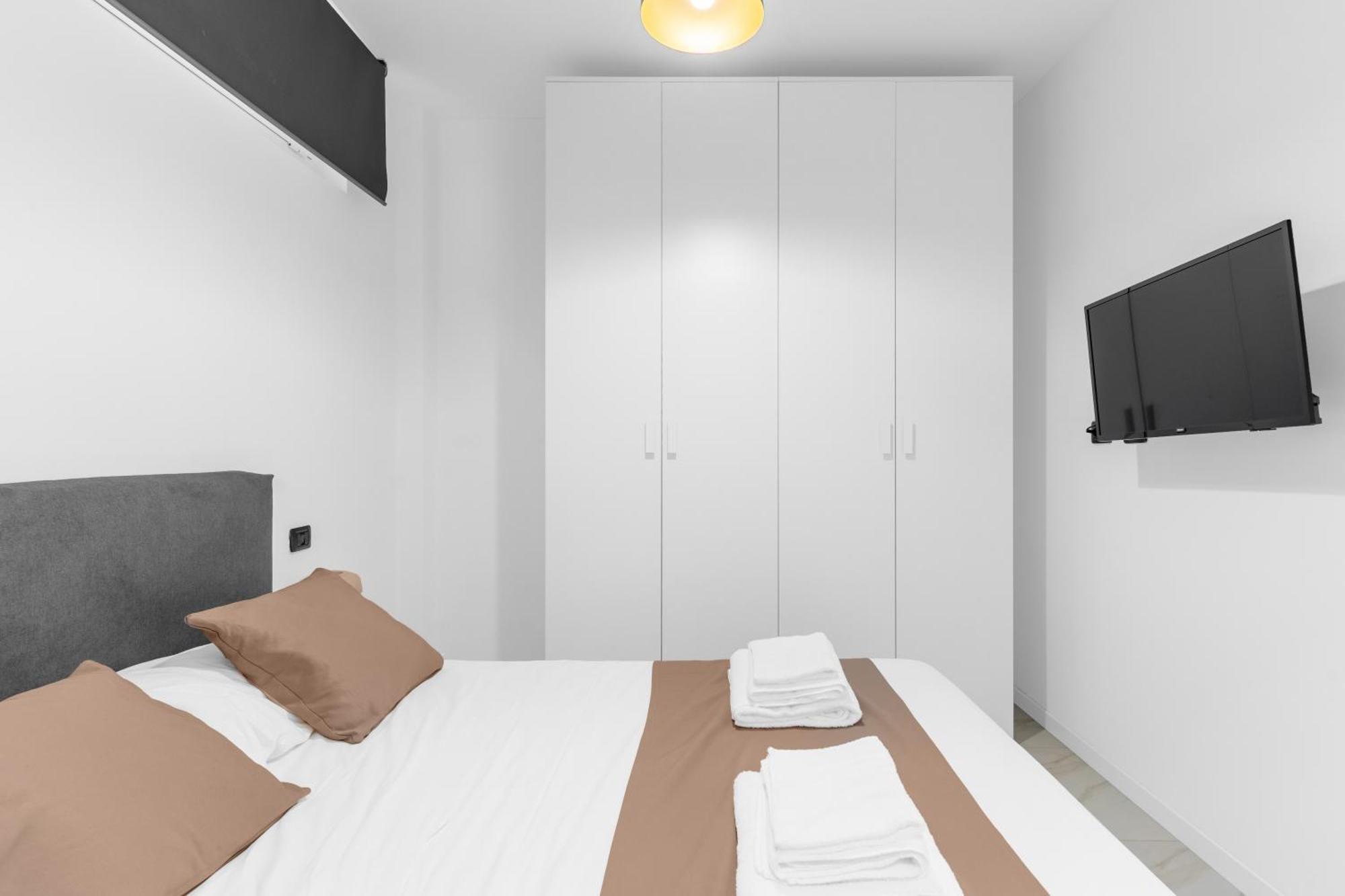 Mi Casa - Appartamento In Ponte Nuovo Milão Exterior foto